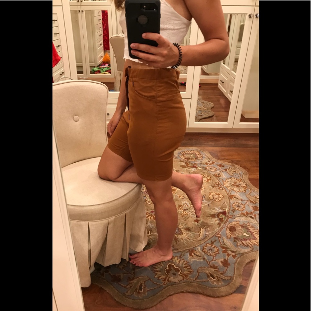 Vintage ✨high waisted burnt orange shorts!